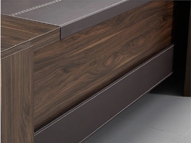 Director Desk 0002